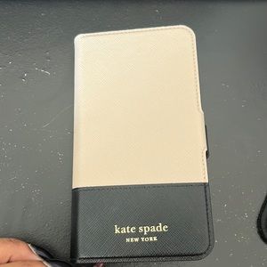 iPhone 11 Kate Spade Wallet Case